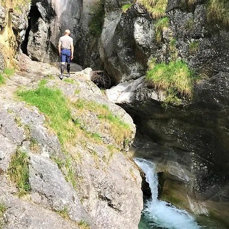 Bachperle Mit Terrasse Im Alpen-landhaus - Zentral Und Gleichzeitig Naturnah Gelegen شقة *