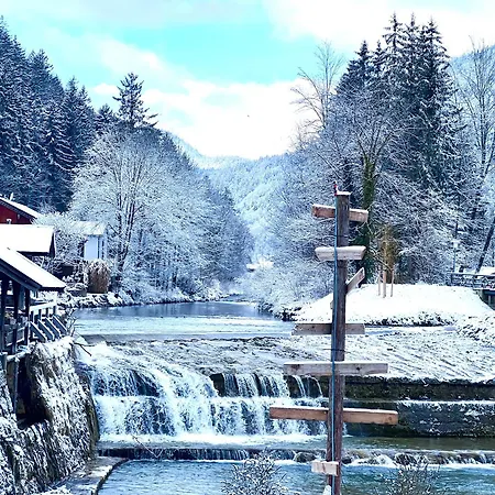 Bachperle Mit Terrasse Im Alpen-landhaus - Zentral Und Gleichzeitig Naturnah Gelegen شقة كيفرسفلدن