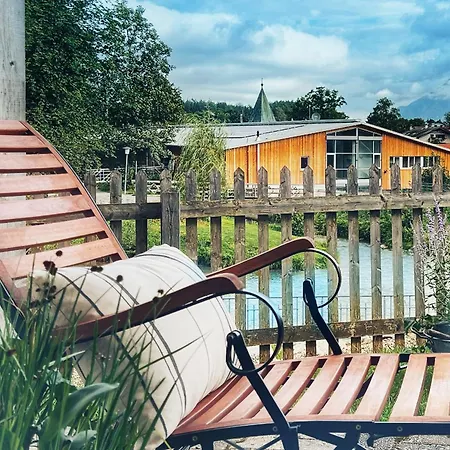 Bachperle Mit Terrasse Im Alpen-landhaus - Zentral Und Gleichzeitig Naturnah Gelegen Διαμέρισμα *